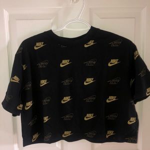 Nike cropped t-shirt